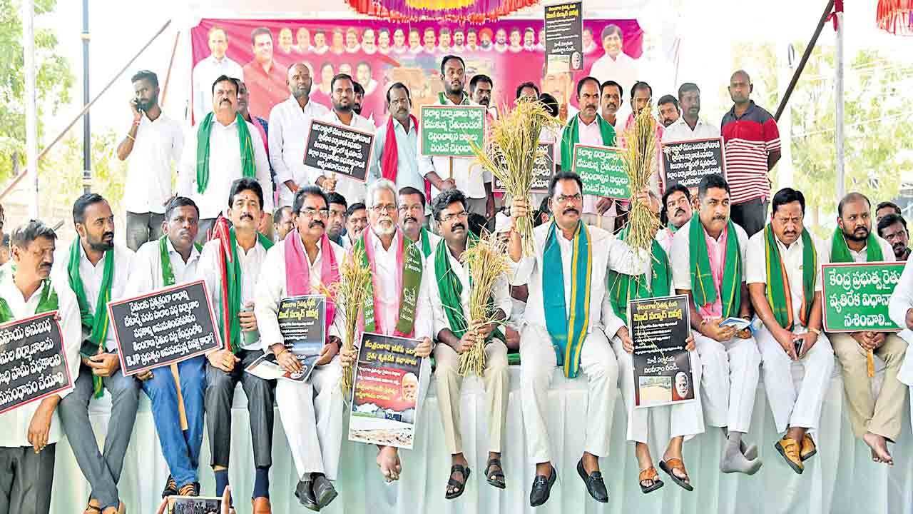 రైతు కదిలె.. ఢిల్లీ దద్దరిల్లె