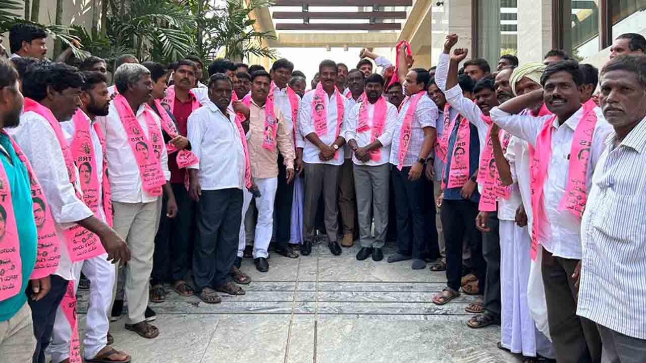 బీఆర్‌ఎస్‌లో భారీగా చేరికలు