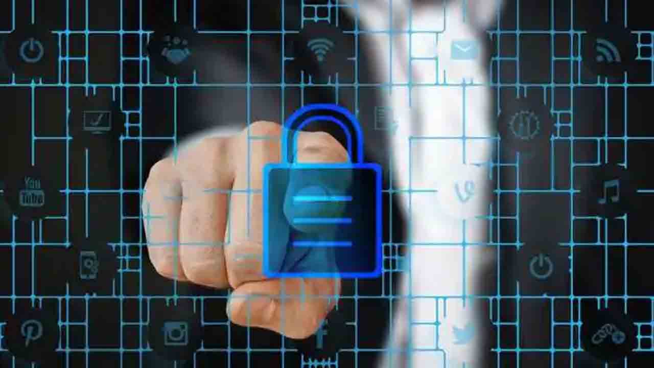 అది అప్రజాస్వామిక వైఖరి