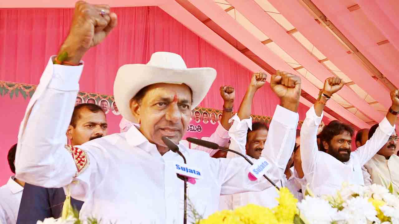 కేసీఆర్‌ ప్రభుత్వాన్ని కూలుస్తారట!