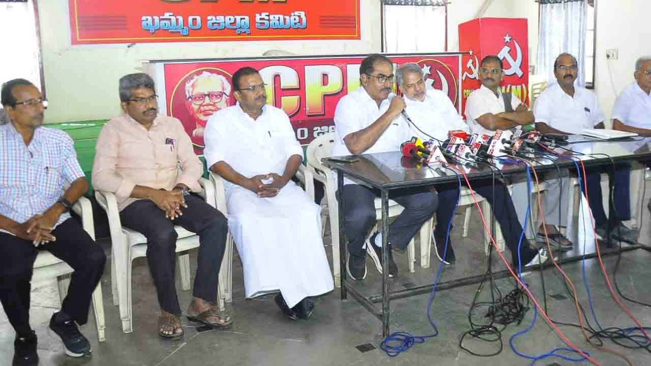 షర్మిల ముమ్మాటికీ బీజేపీ వదిలిన బాణమే