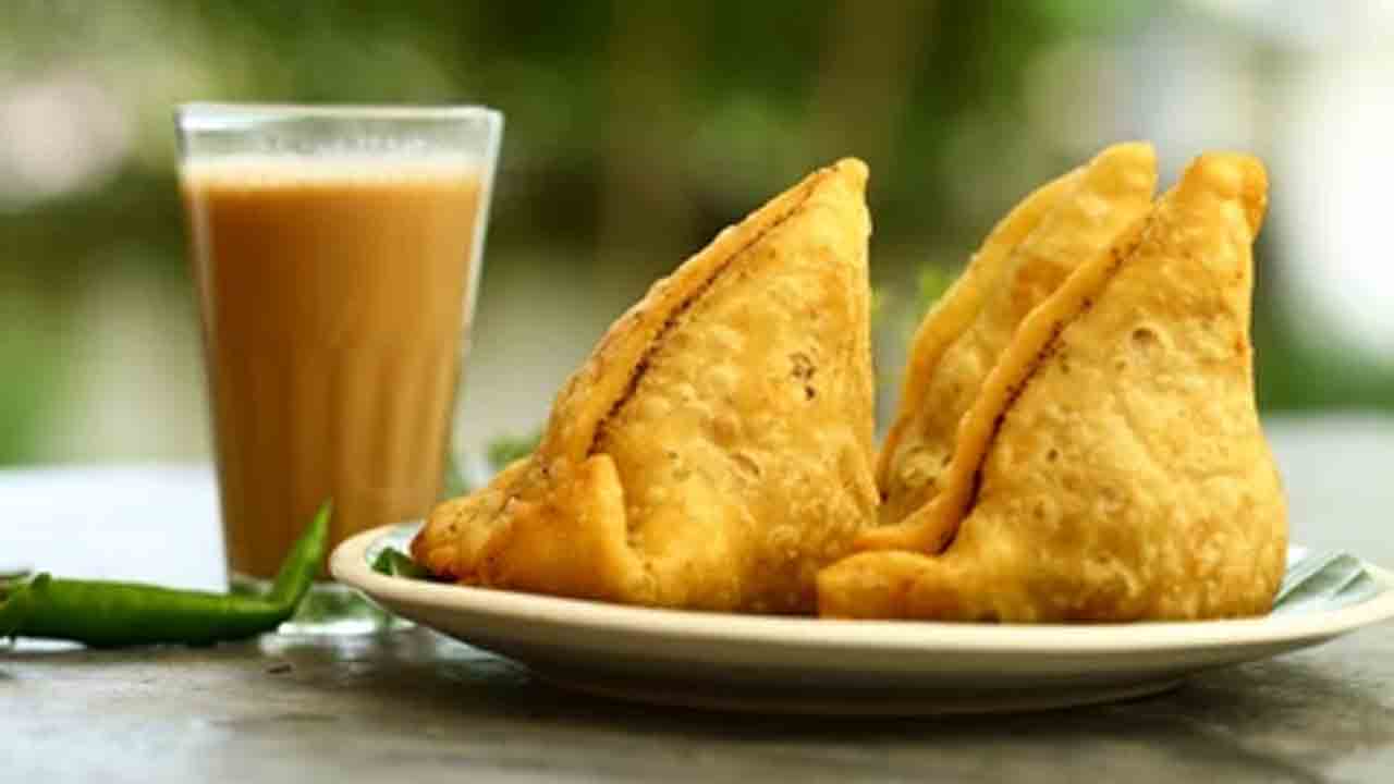 Chai Samosa | చాయ్‌, సమోసా రూ.490 అట.. షాకవుతున్న నెటిజన్లు..!