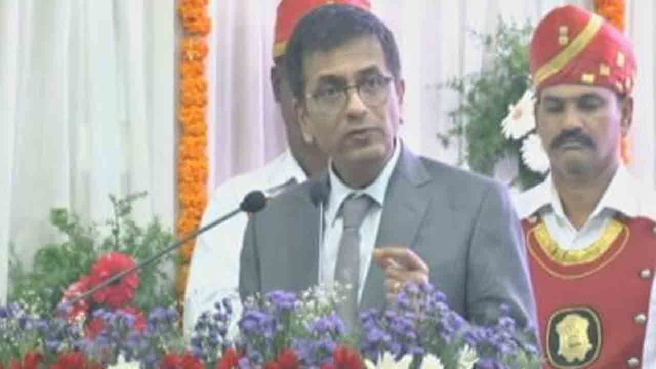 కోర్టులు వివాదాల పరిష్కారానికే కాదు.. న్యాయాన్ని నిలబెట్టేలా చూడాలి: సీజేఐ చంద్రచూడ్‌