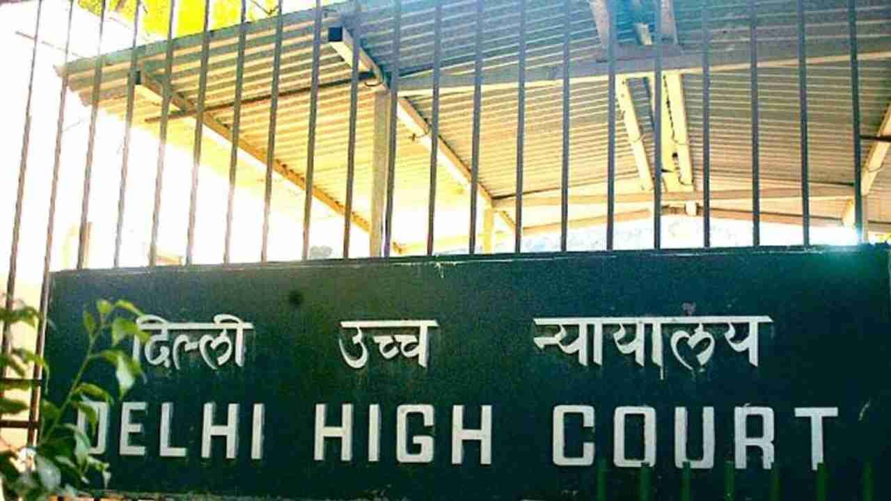 Delhi HC | గోడ‌ల‌పై దేవుళ్ల‌ ఫొటోలపై నిషేధం కోరుతూ పిటిష‌న్.. తిర‌స్క‌రించిన ఢిల్లీ హైకోర్టు