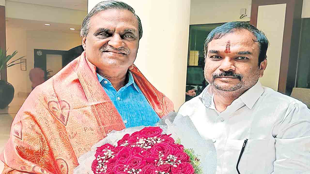 దేశానికి కేసీఆర్‌ నాయకత్వం అవసరం: కర్ణాటక మాజీ సీఈసీ