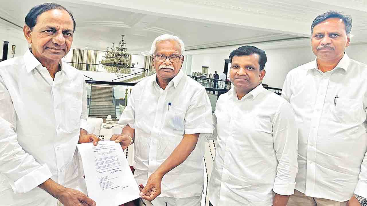 రాష్ట్ర ఆగ్రోస్‌ చైర్మన్‌గా విజయసింహారెడ్డి