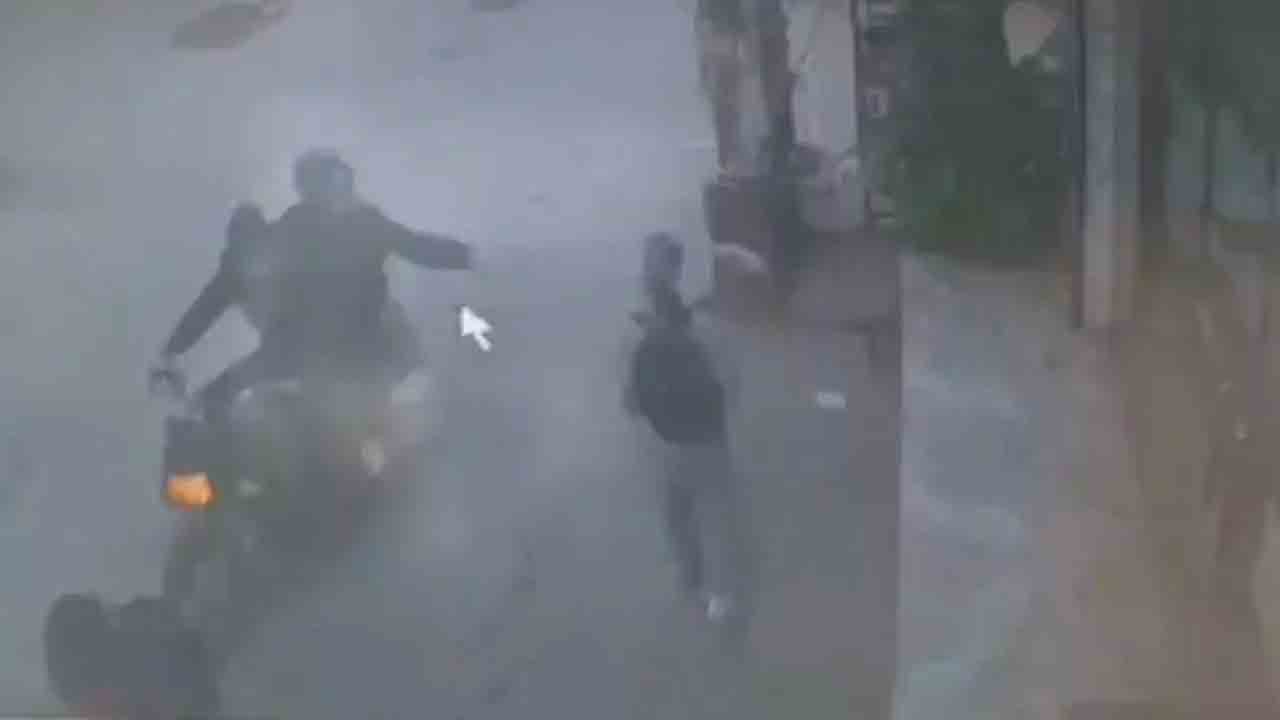 ఢిల్లీ యాసిడ్‌ దాడి ఘటన.. ఫ్లిప్‌కార్టుకు నోటీసులు జారీచేసిన కేంద్రం