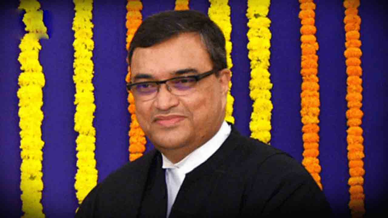 సుప్రీంకోర్టు జడ్జిగా దీపాంకర్‌ దత్తా ప్రమాణం.. 28కి చేరిన న్యాయమూర్తుల సంఖ్య