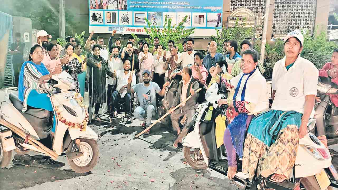 దివ్యాంగులకు భరోసా.. దేశానికే ఆదర్శంగా తెలంగాణ