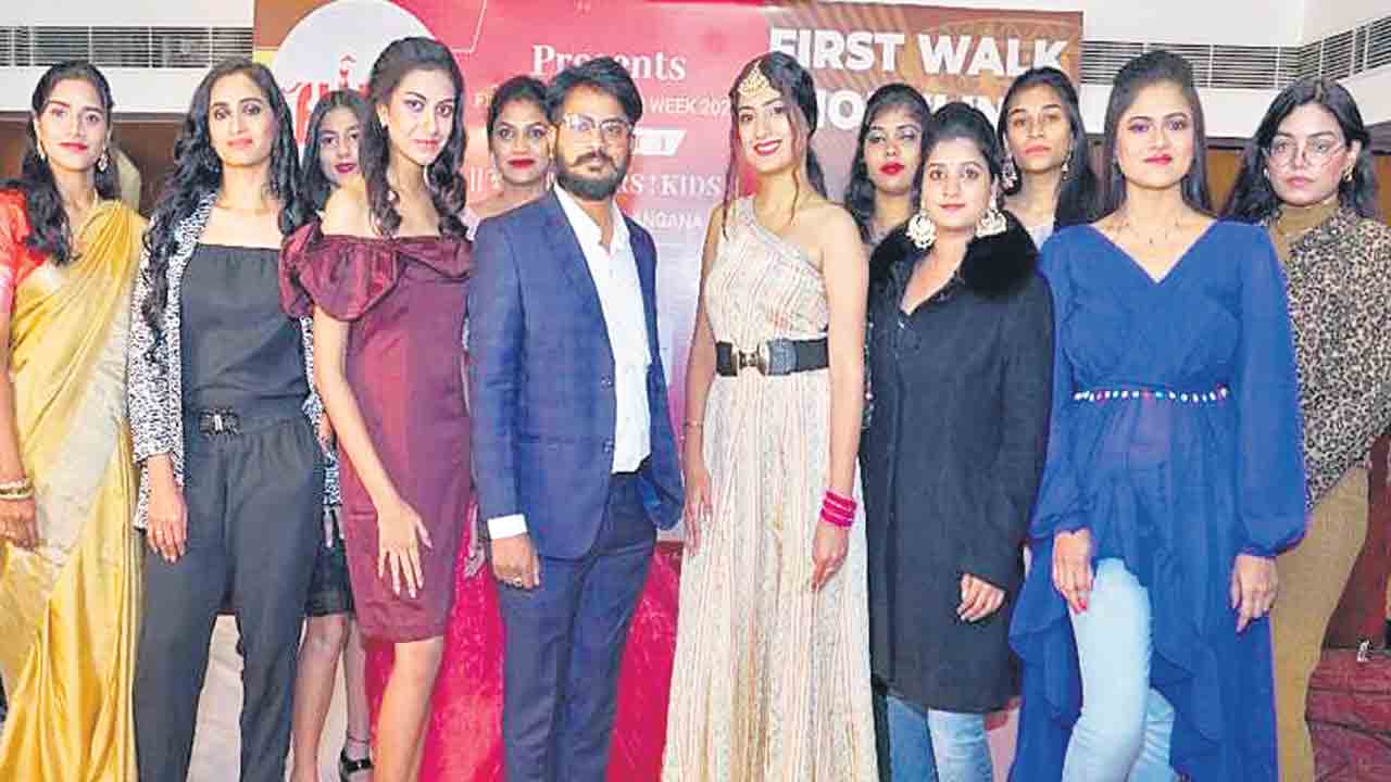 ఆకట్టుకున్న ఫ్యాషన్‌ వాక్‌..