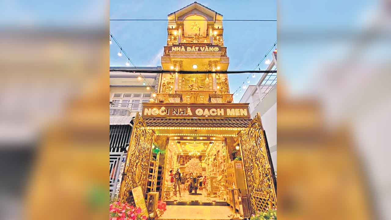 ఆ ఇల్లు బంగారమాయే!