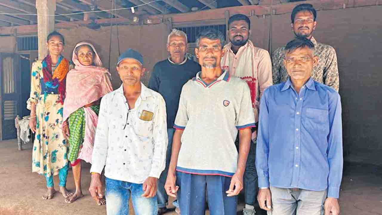 భూములను విషం చేస్తారా.. వేదాంత జింక్‌ ప్లాంట్‌ పై గుజరాత్‌ ఆదివాసీలు