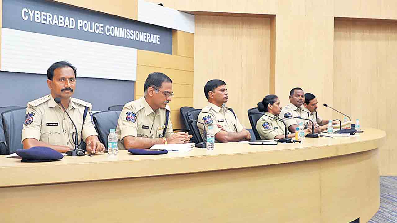 సమన్వయంతో సమస్యను పరిష్కరిద్దాం