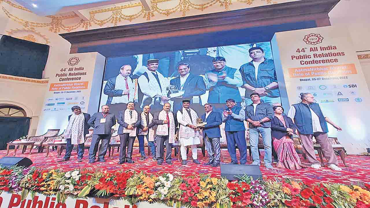 జలమండలికి రెండు అవార్డులు