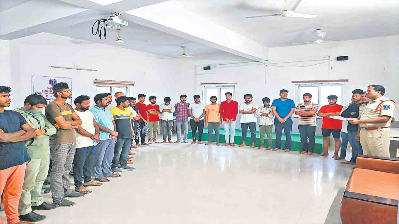 డాక్టర్‌ కిడ్నాప్‌.. నవీన్‌రెడ్డి కోసం గాలింపు