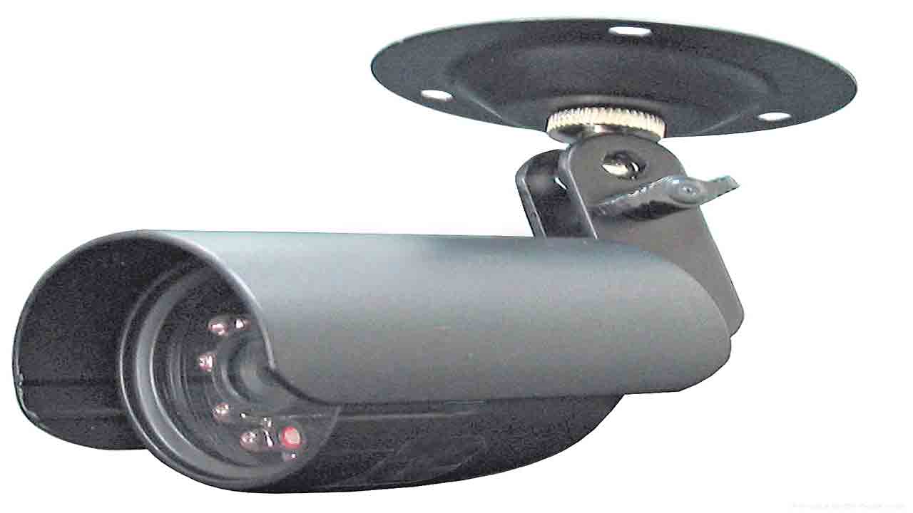 ఆ మూడు దోపిడీలు.. ఒకే ముఠా పని.!