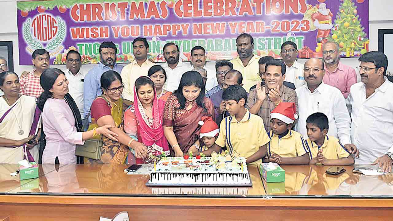 నాంపల్లి గృహకల్పలో క్రిస్మస్‌ వేడుకలు