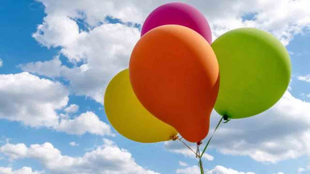 హీలియం బెలూన్‌ పేలి ఇద్దరు చిన్నారులకు తీవ్ర గాయాలు.. పరిస్థితి విషమం