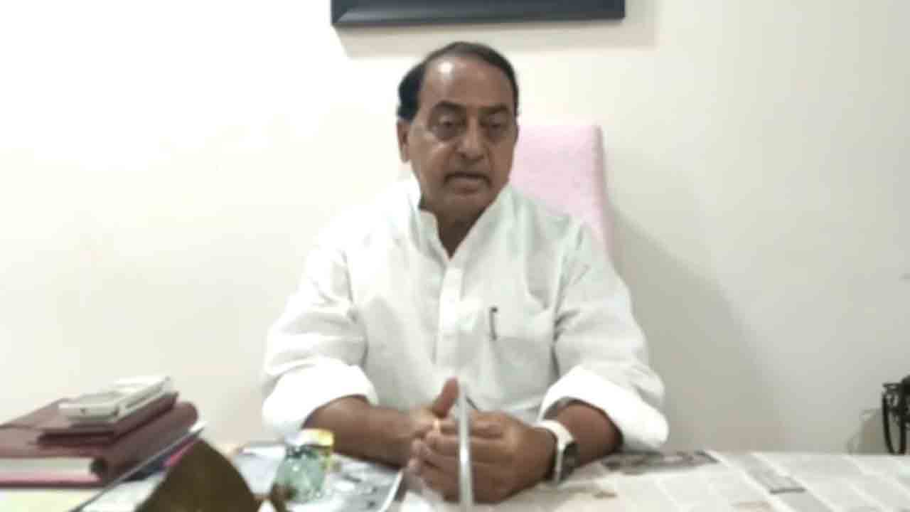 రైతుల పట్ల దారుణంగా వ్యవహరిస్తున్న కేంద్రం: మంత్రి ఇంద్రకరణ్ రెడ్డి