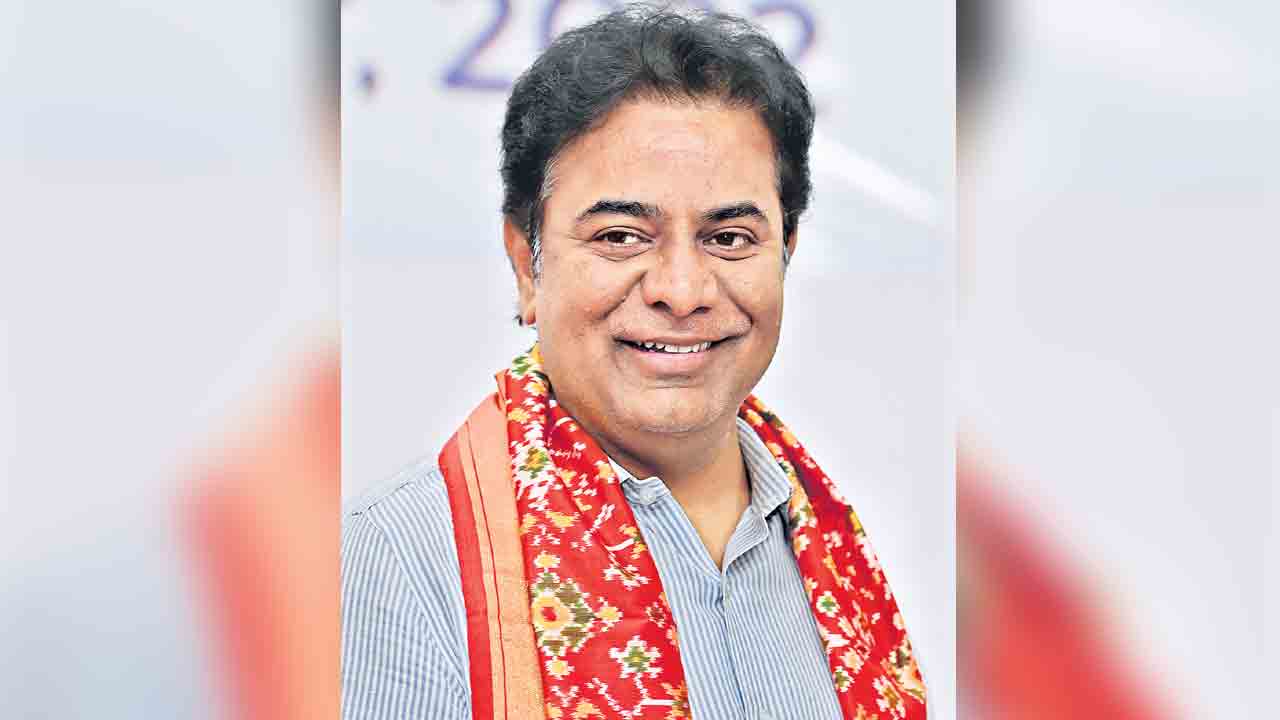 అభివృద్ధి అంటే కుర్‌కురే పంచుడు కాదు!