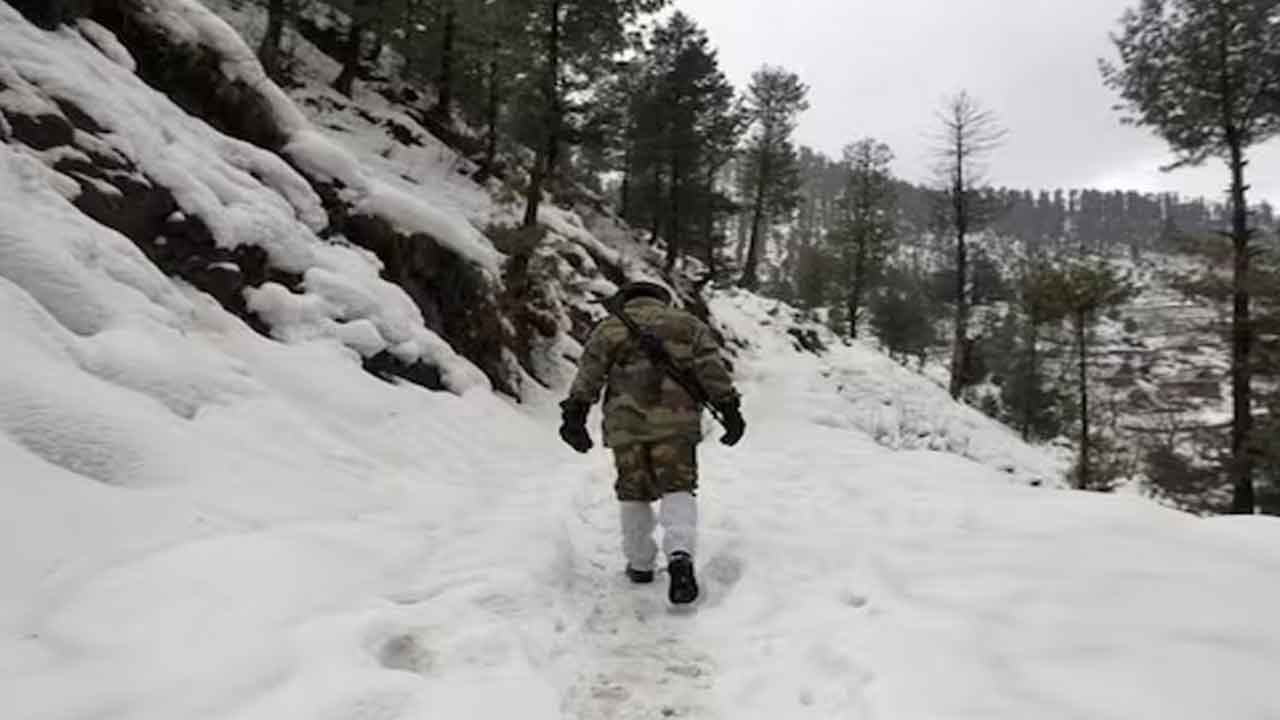 Indian Jawan | అనుకోకుండా పాకిస్తాన్‌ చేరుకున్న భారత జవాన్‌.. క్షేమంగా తిరిగి తీసుకొచ్చిన బీఎస్‌ఎఫ్‌ అధికారులు