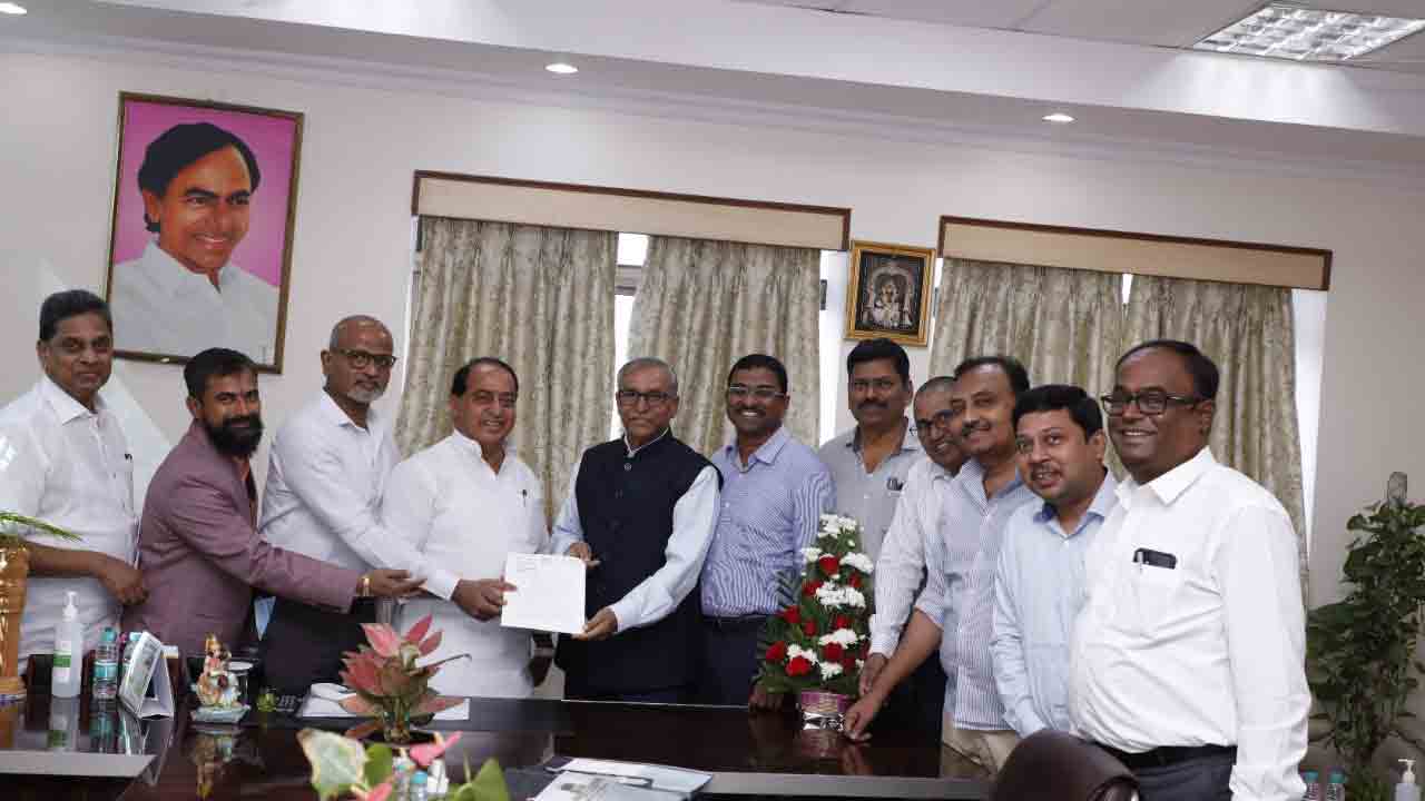 న్యాయవాదుల సంక్షేమానికి కృషి : మంత్రి ఇంద్రకరణ్‌రెడ్డి