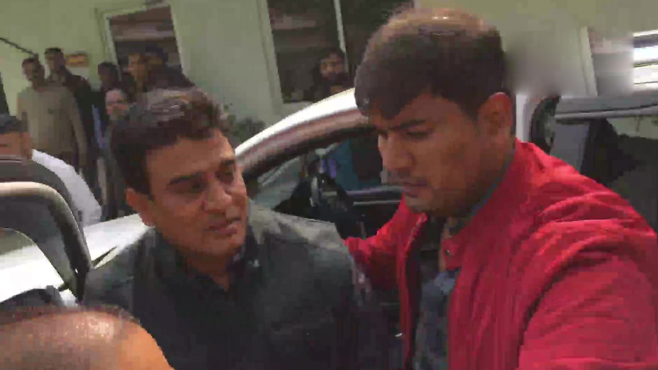 మహిళపై వేధింపుల కేసులో లొంగిపోయిన ఎమ్మెల్యే, అతని సోదరుడు