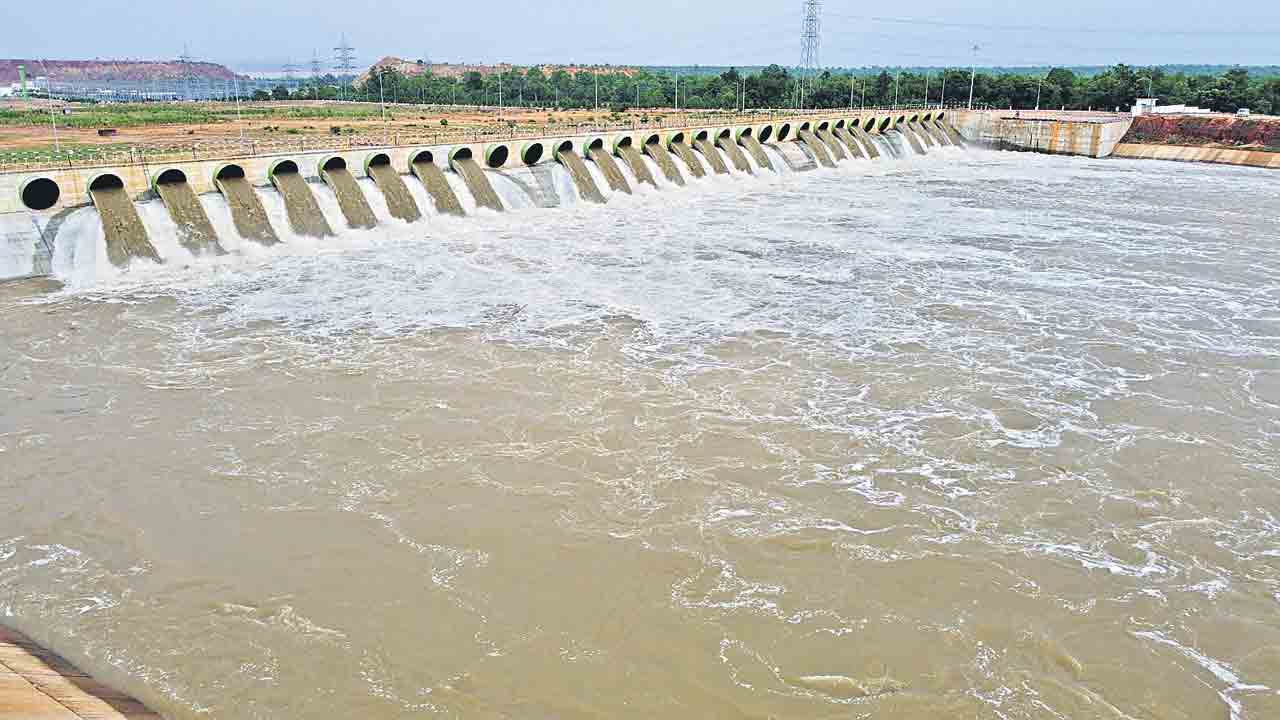 ఎత్తిపోతలకు కన్నెపల్లి సిద్ధం!