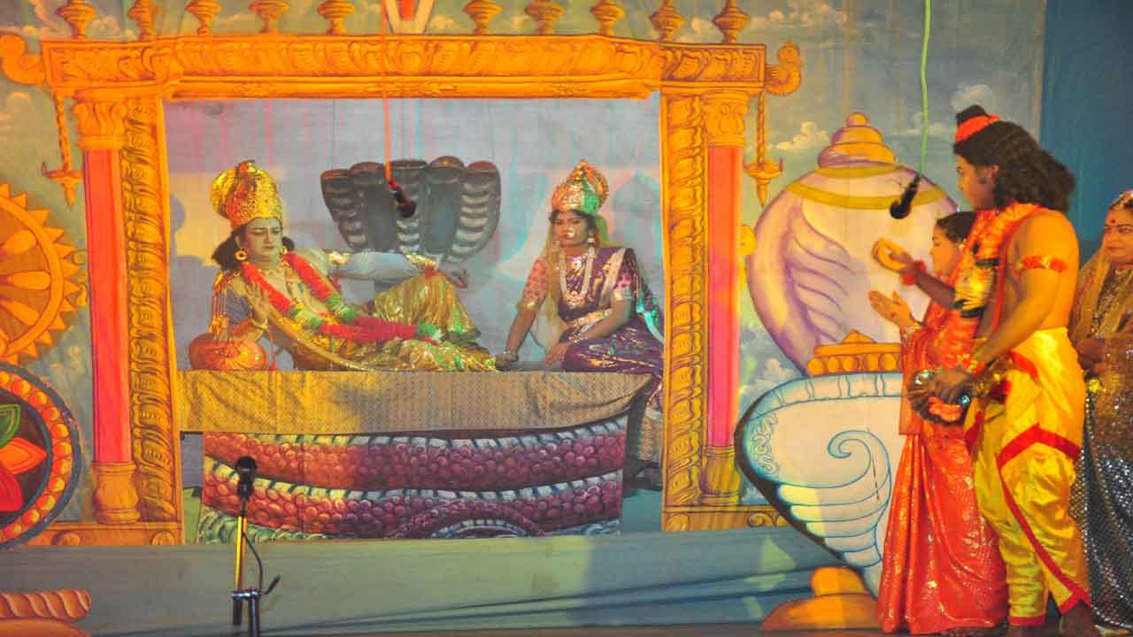 మహిమాన్వితం.. శ్రీకృష్ణలీలలు..