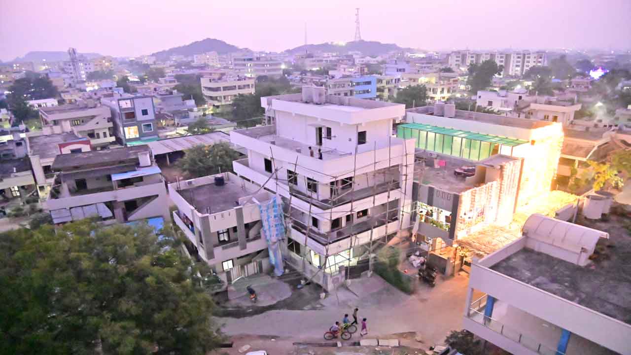 రియల్‌ బిల్డర్స్‌