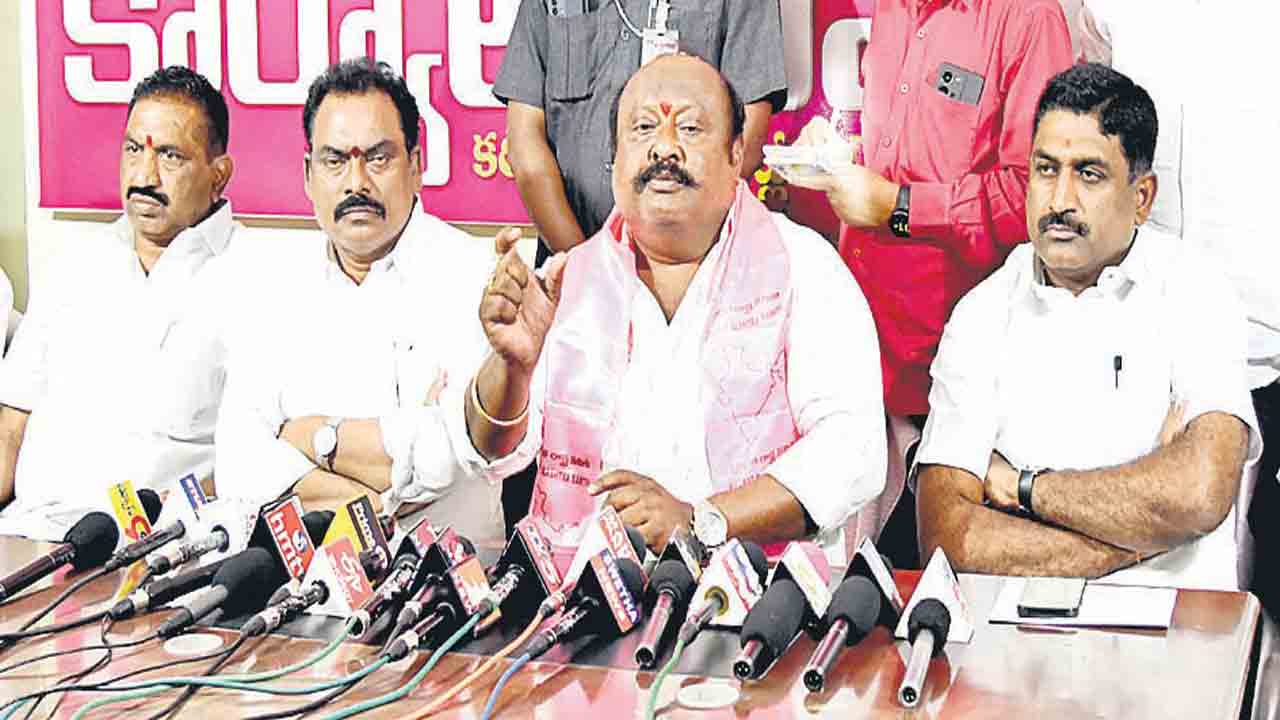 వనరుల దోపిడీకి కుట్రలు