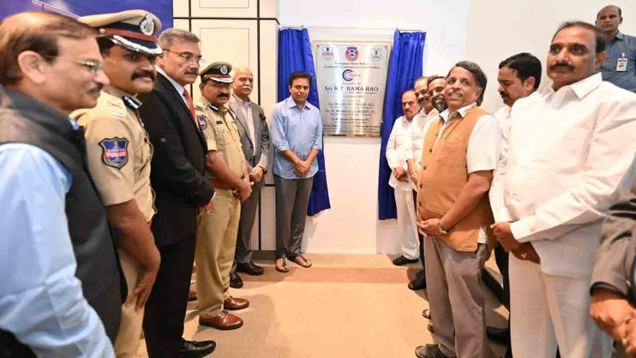 తెలంగాణ పోలీసుల‌పై మంత్రి కేటీఆర్ ప్ర‌శంస‌లు