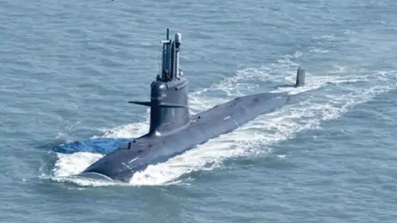 Vagir submarine |  Vagir submarine docked at Ammulapodi by Navy