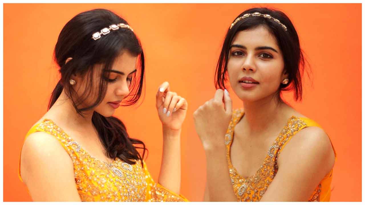 Kalyani Priyadarshan | పసుపు రంగు డ్రెస్‌లో కల్యాణి ప్రియదర్శన్ క్రేజీ లుక్‌..