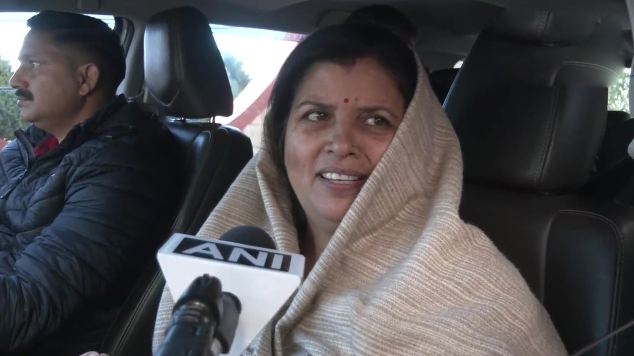 ఆయన ఇచ్చిన హామీలన్నీ నెరవేరుస్తాడు: సుఖ్విందర్‌ సతీమణి