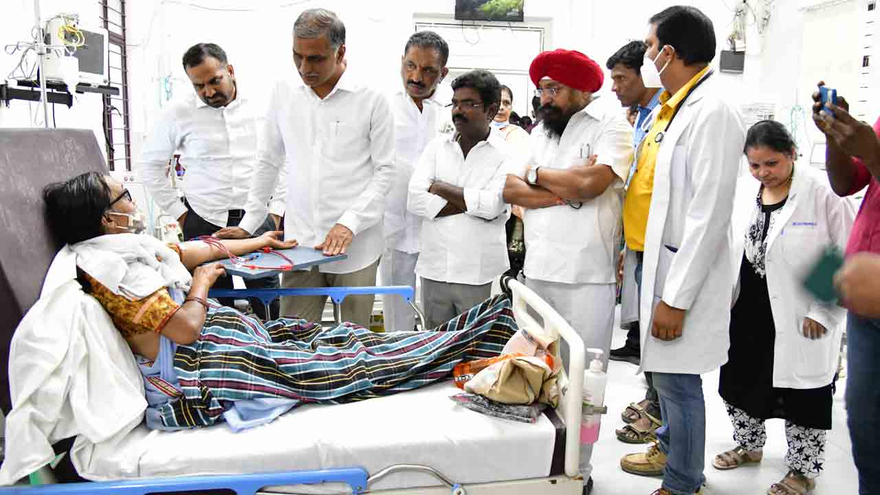 కరీంనగర్‌లో క్రిటికల్‌ కేర్‌ యూనిట్‌