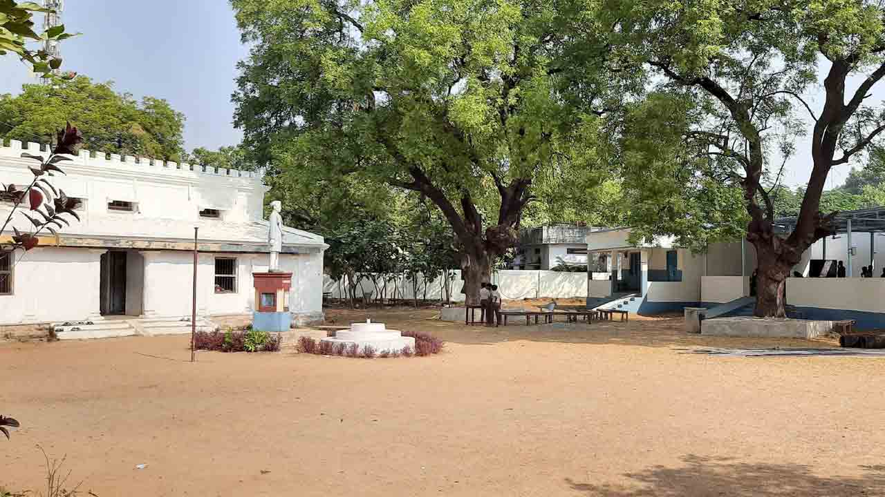 సరికొత్తగా సరారు బడులు