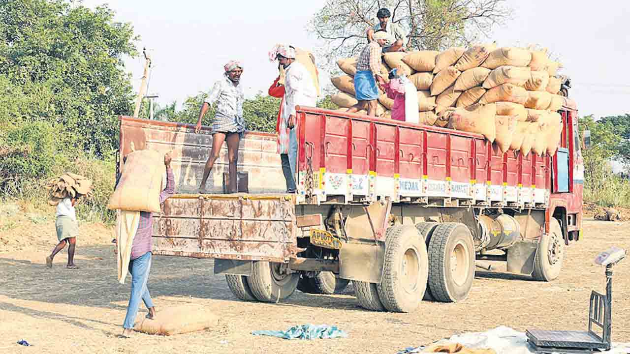 చివరి దశకు కొనుగోళ్లు