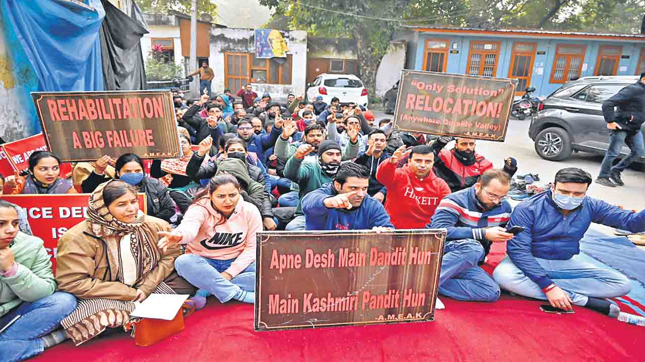 మమ్మల్ని బలిపశువులను చేయొద్దు