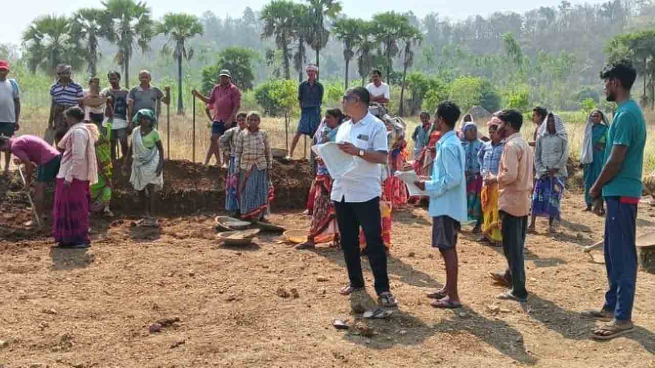 ఉపాధికి కోత