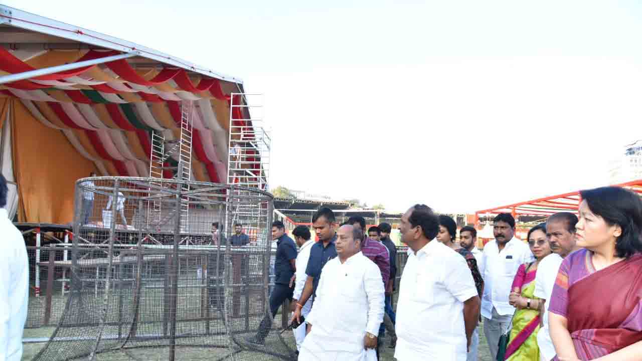 క్రిస్మస్‌ ఏర్పాట్లపై మంత్రి కొప్పుల ఈశ్వర్‌ సమీక్ష