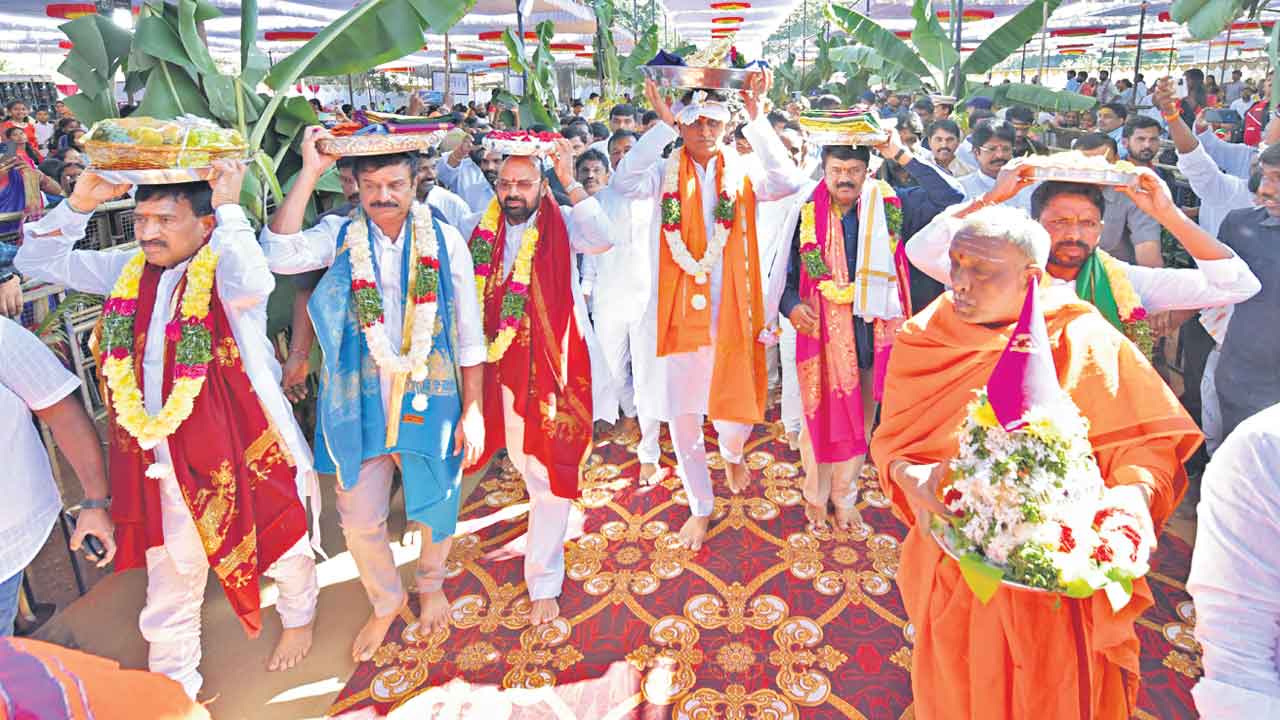 అంగరంగ వైభవంగా మల్లన్న లగ్గం