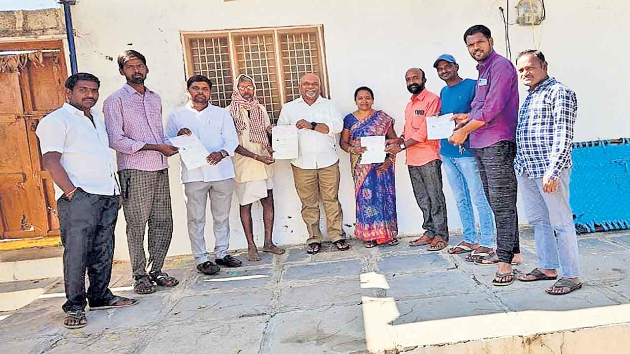 విస్తృత పోలీస్‌ బందోబస్తు