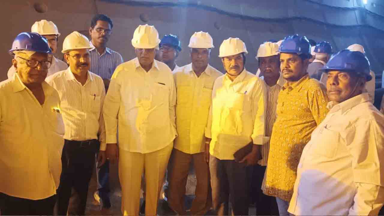 ఎస్‌ఎల్‌బీసీని సందర్శించిన రిటైర్డ్‌ ఇంజినీర్లు