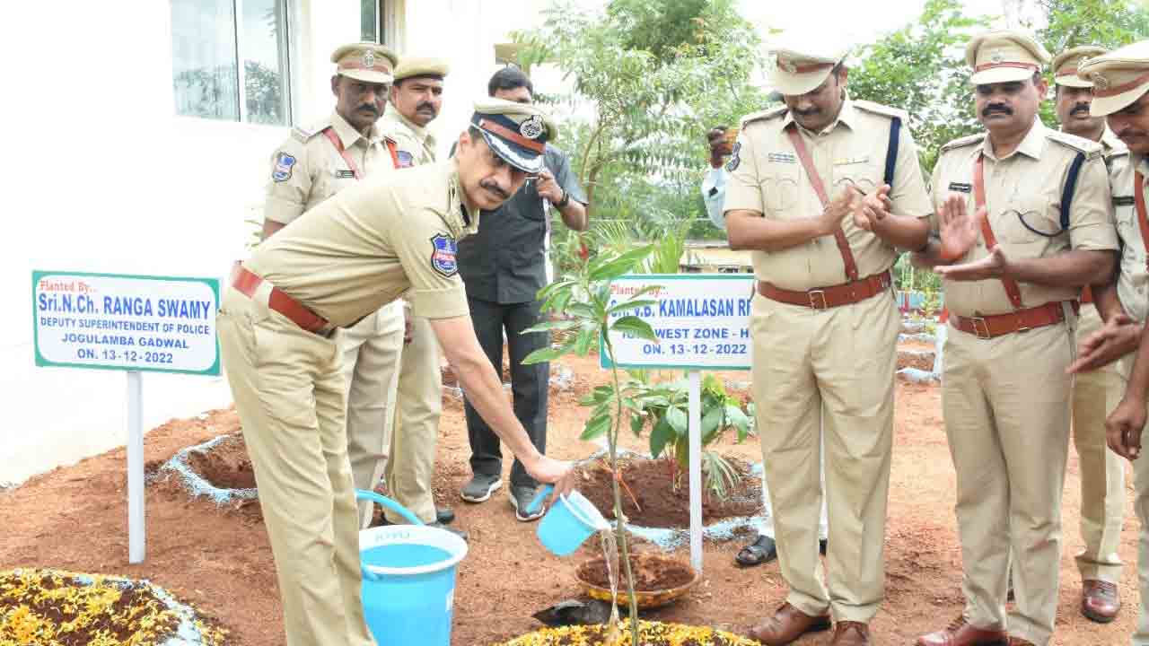 తెలంగాణలో పోలీస్‌ మానిటరింగ్‌ భేష్‌