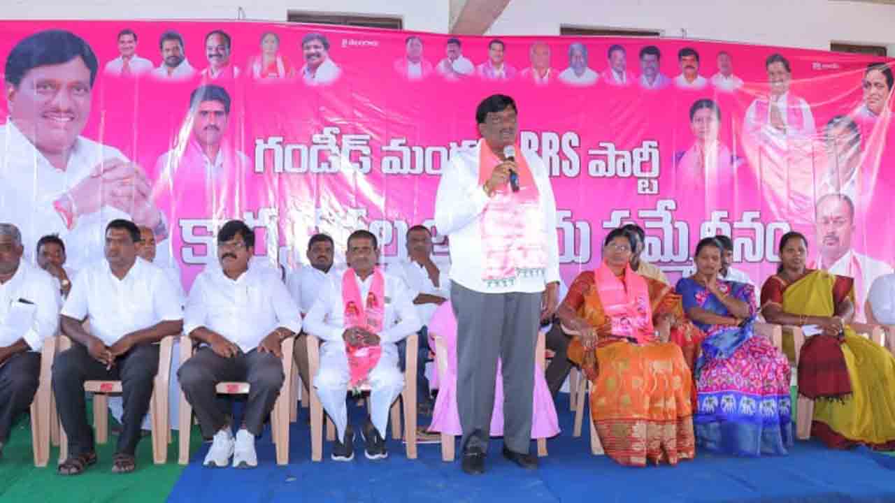 అర్హులందరికీ పథకాలు అందాలి