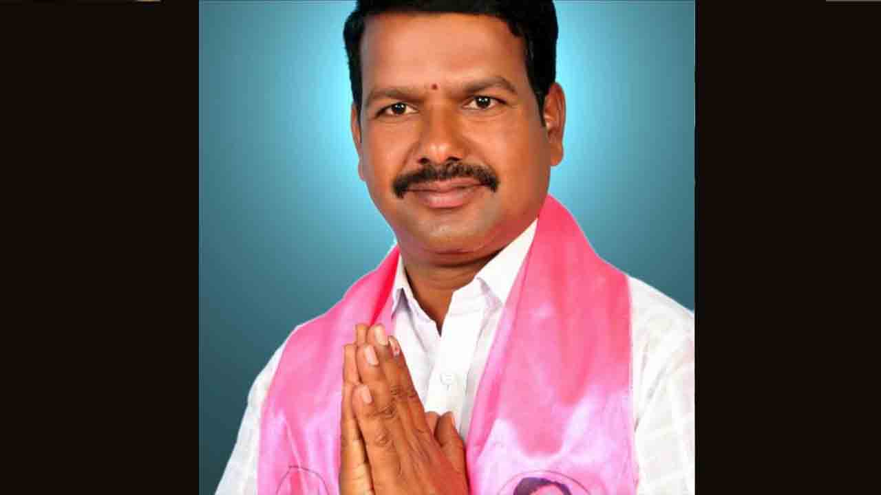 దుండగుల దాడిలో గాయపడ్డ చేర్యాల జెడ్పీటీసీ మల్లేశం మృతి