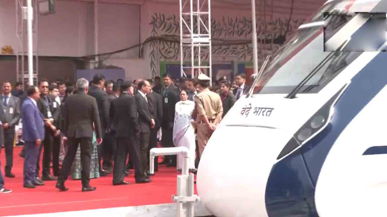 ప్రధాని ప్రోగ్రామ్‌లో జై శ్రీరామ్‌ నినాదాలు.. బెంగాల్‌ సీఎం మమత ఏం చేశారంటే..!