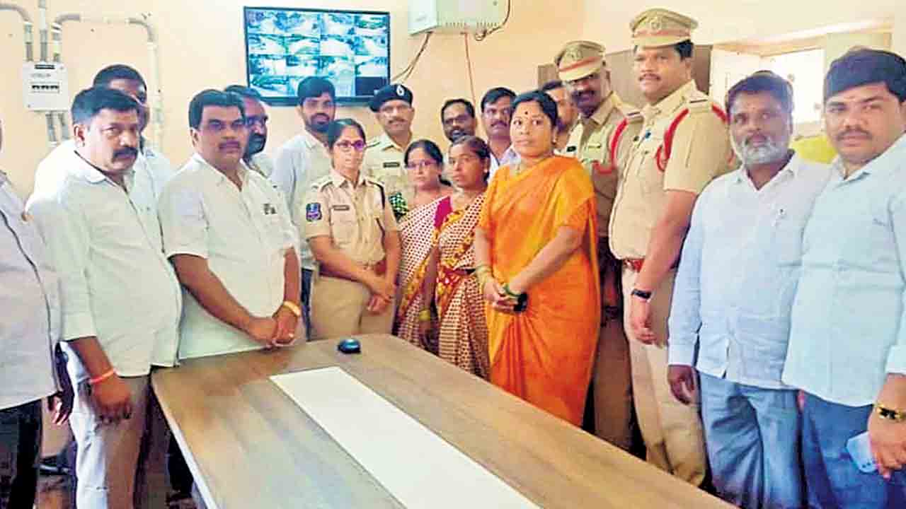 పల్లెల్లో నిఘా నేత్రాలు