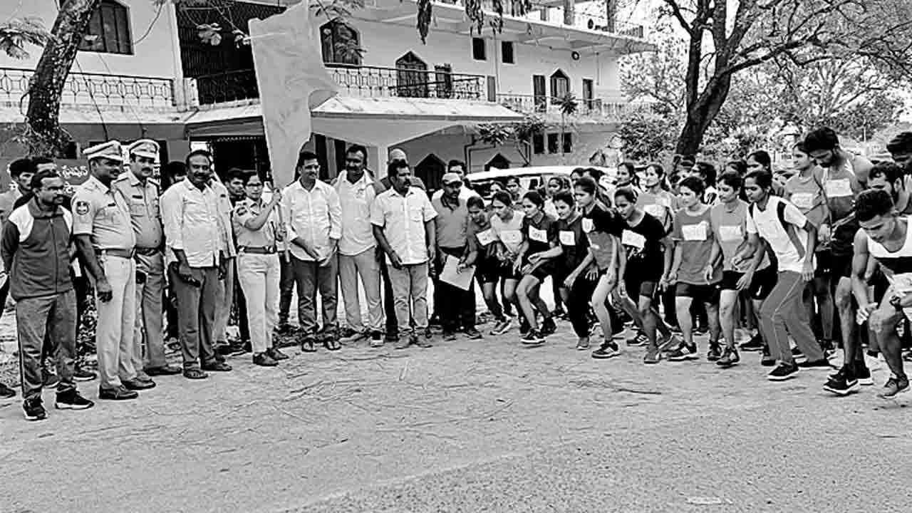 రాష్ట్రస్థాయి పోటీలకు 32 మంది ఎంపిక